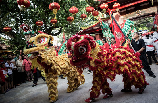 Chinese New Years Eve Celebrations Held At Dharmayana Temple