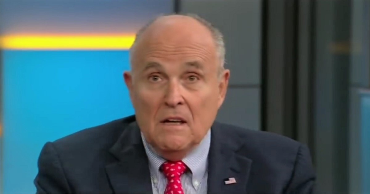 Rudy Giuliani Mocked Over Bizarre 'Ivesssapology' Tweet