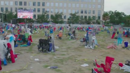 Stephen Colbert Debunks Trump Crowd Size Lie