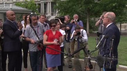 CNN Joe Johns Tells Larry Kudlow iPhones Will Go Up $7500 each