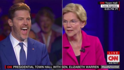 Elizabeth Warren Brings Down the House With Answer on Gay Marriage