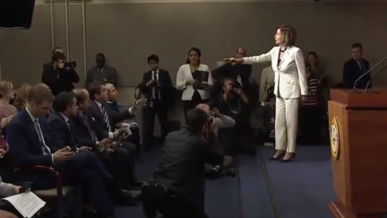Speaker Nancy Pelosi rebukes Sinclair reporter for suggesting that she hates President Trump