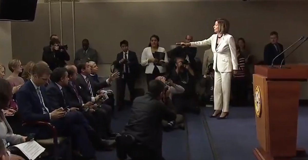 Speaker Nancy Pelosi rebukes Sinclair reporter for suggesting that she hates President Trump