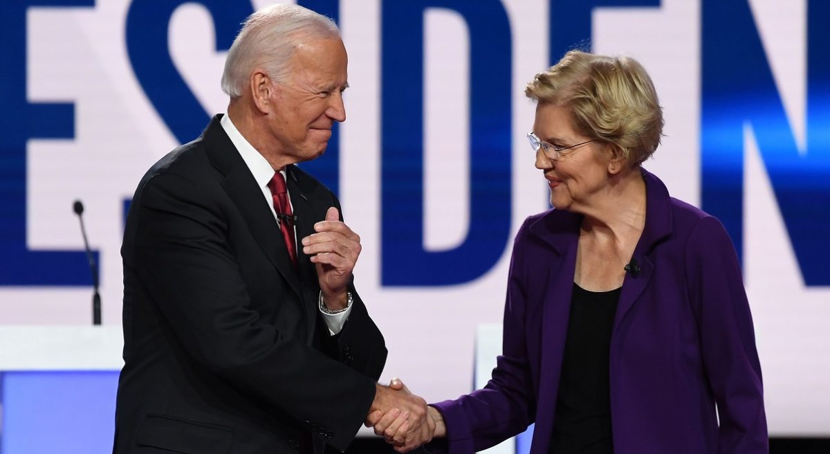 Joe-Biden-Elizabeth-Warren-shake-hands