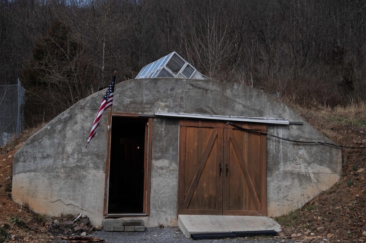 americans-searching-for-homes-with-bunkers-up-300-percent