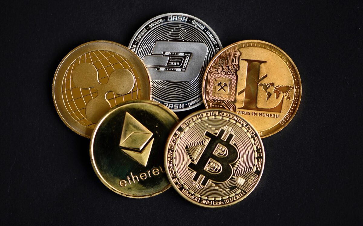 Bitcoin Ethereum XRP Dash LiteCoin Cryptocurrency