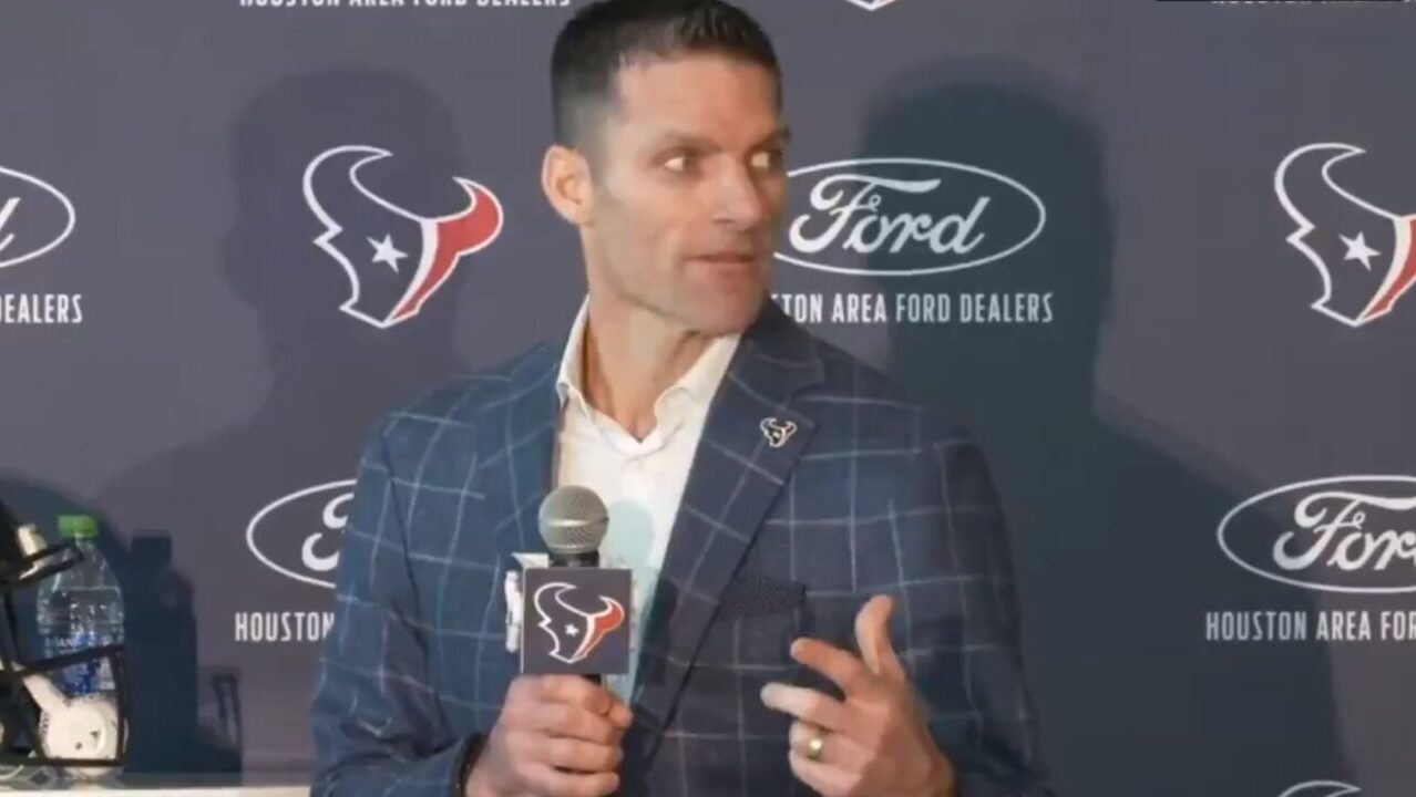 Houston Texans press conference interrupted by fire alarm