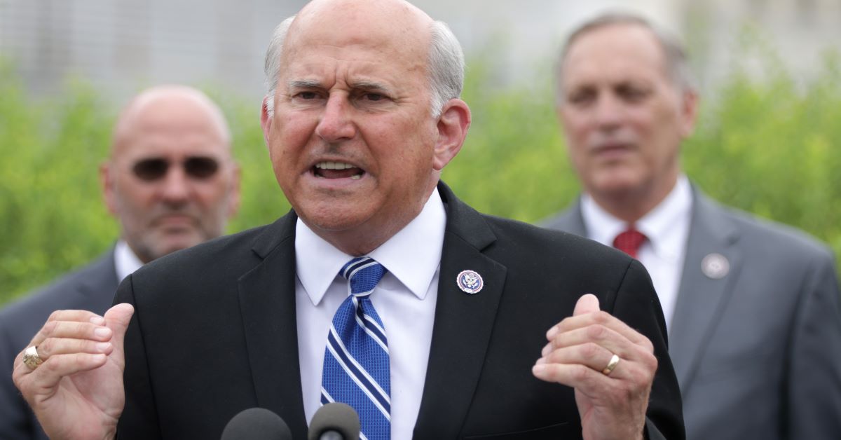 Louie Gohmert Gifts Flag from Capitol to Capitol Rioter