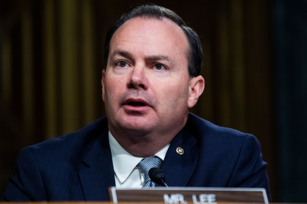 ‘Beyond Parody’: Sen. Mike Lee Mocked for Writing Op-Ed in the Third Person Endorsing Himself (mediaite.com)