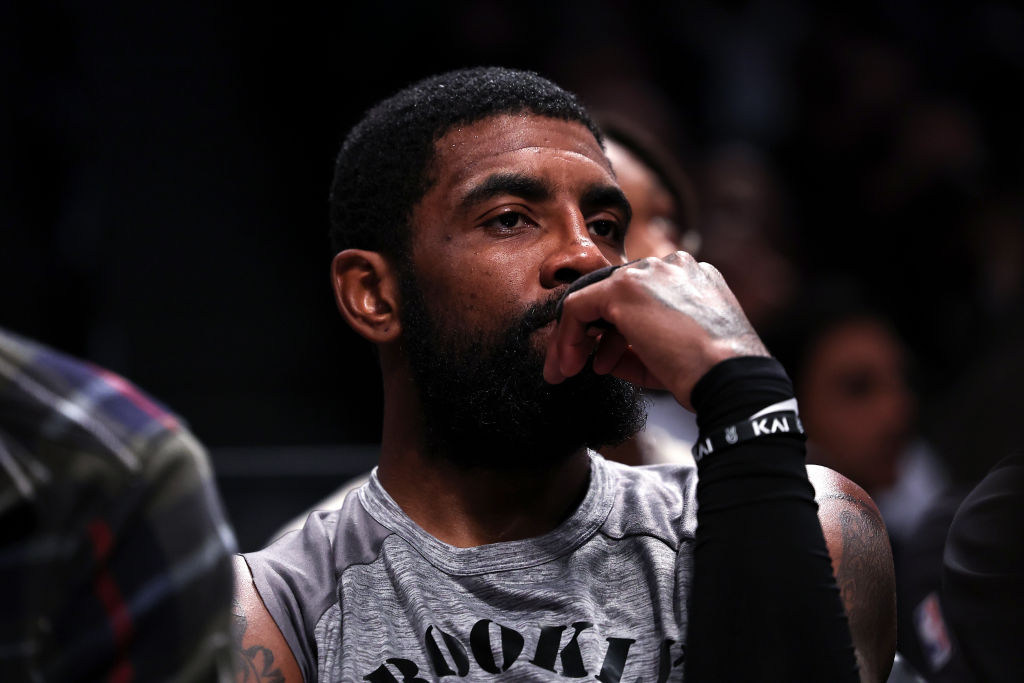 Kyrie Irving Finally Apologizes For Anti-Semitic Post Hours After ...