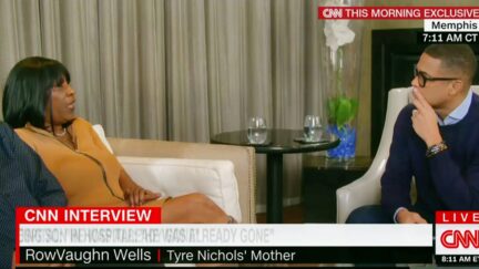 1 WATCH Tyre Nichols' Mom Breaks Down Giving Gut-Wrenching Account of Seeing Her Son at Hospital