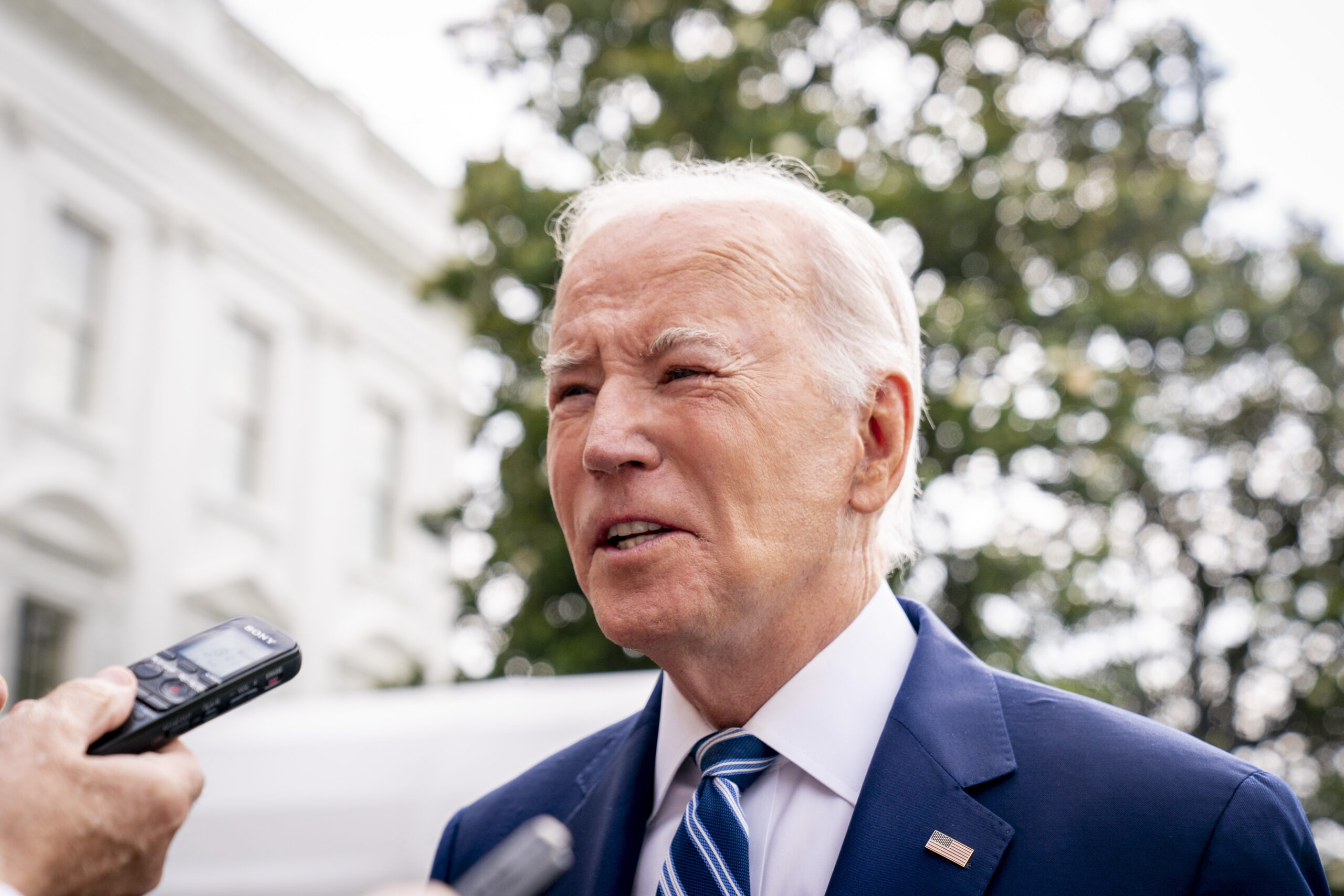 Biden Baffles Reporters With Marks on Face, Bloomberg Breaks Reason Why