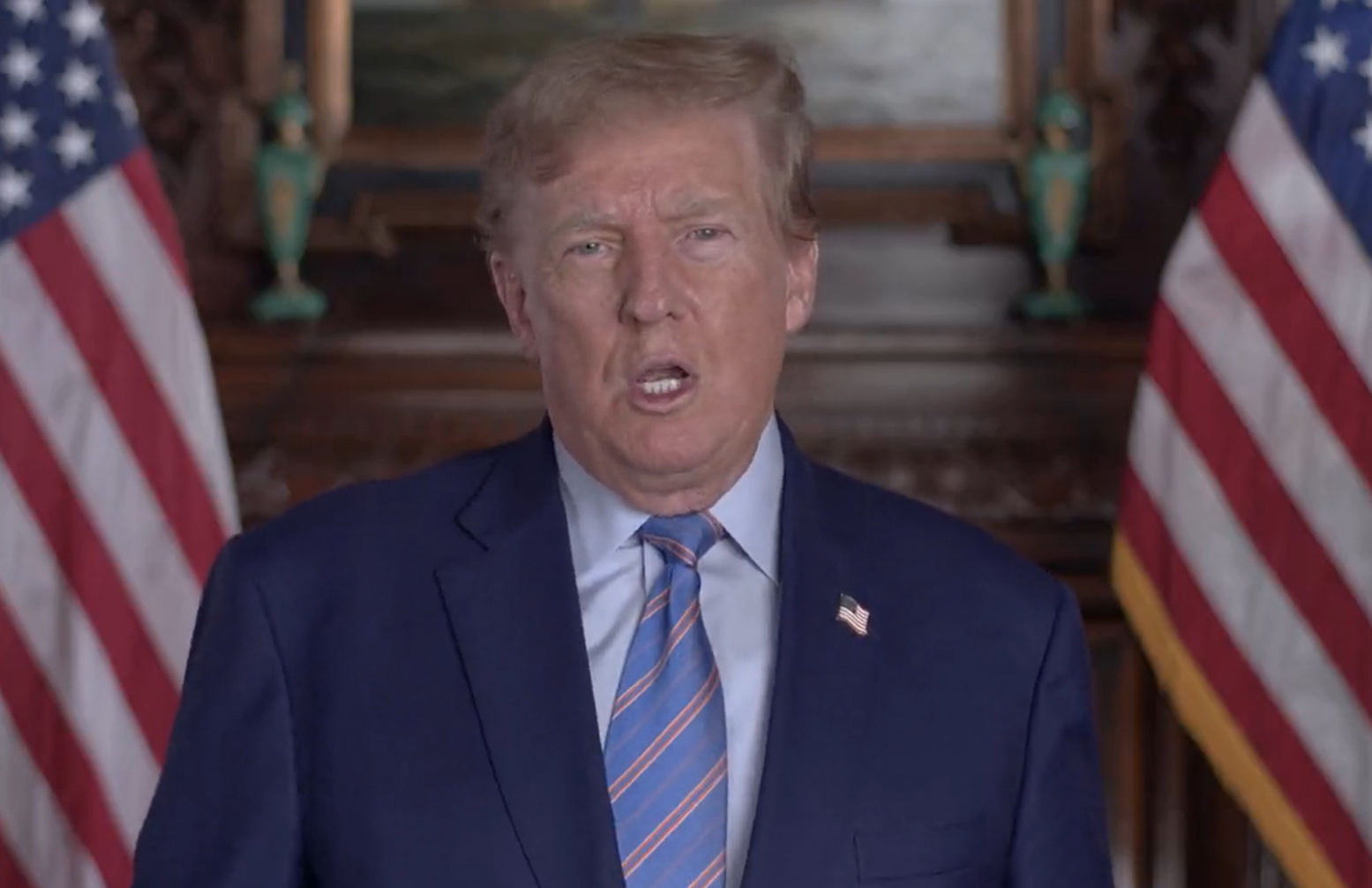 Trump Lashes Out At ‘The Atlantic’ After Brutal Article Details His Recent Rhetoric: ‘Frighteningly Clear About What He Wants’ (mediaite.com)