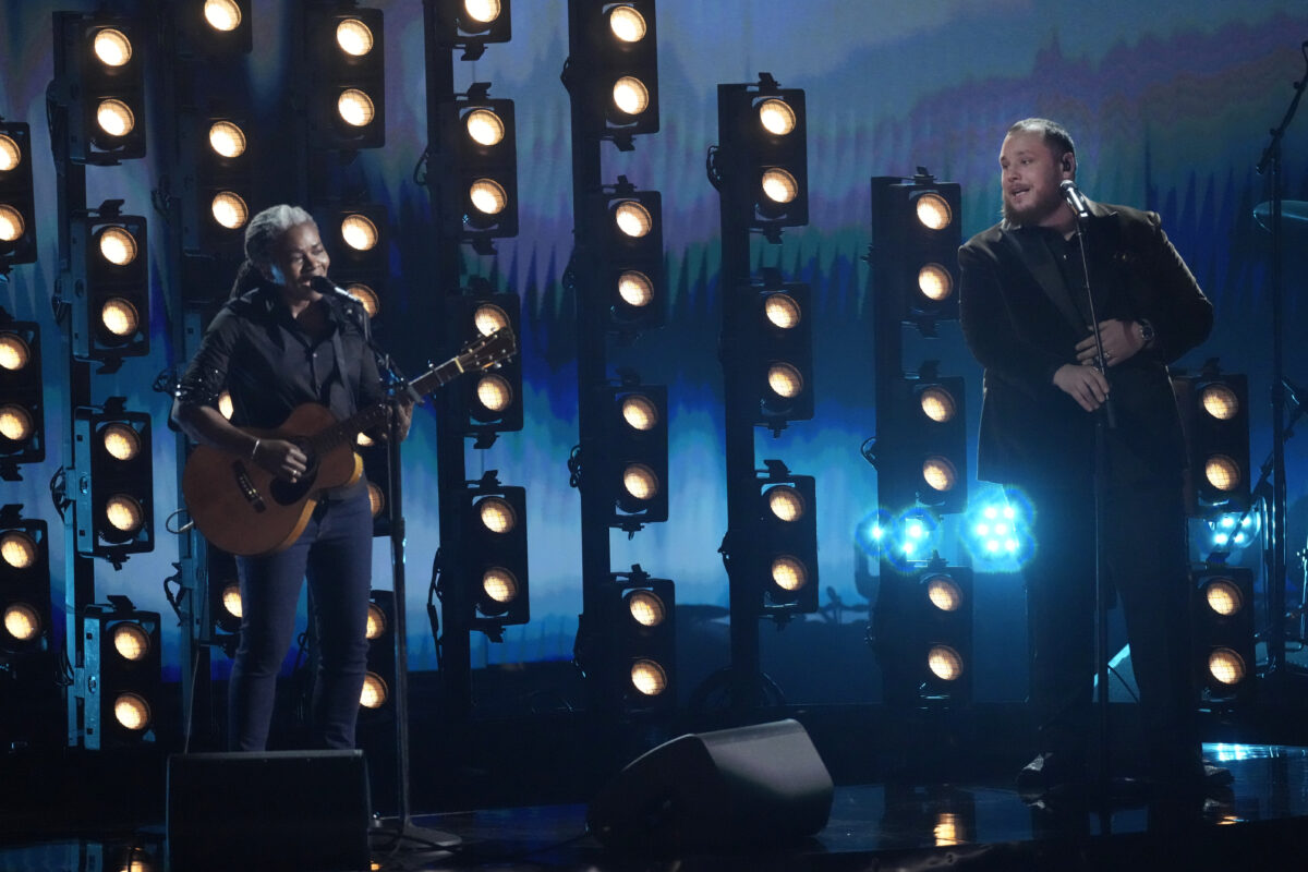 Tracy Chapman and Luke Combs