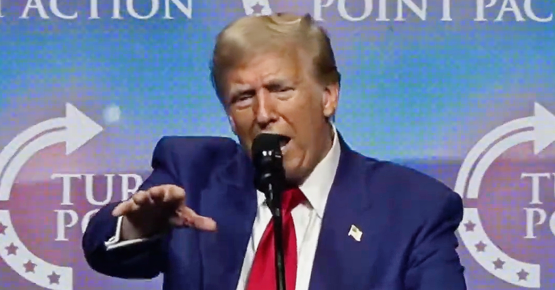 NEW POLL Whopping 49% Of Americans Say Trump 'Fascist' — In Poll Taken BEFORE John Kelly Nazi Bombshell