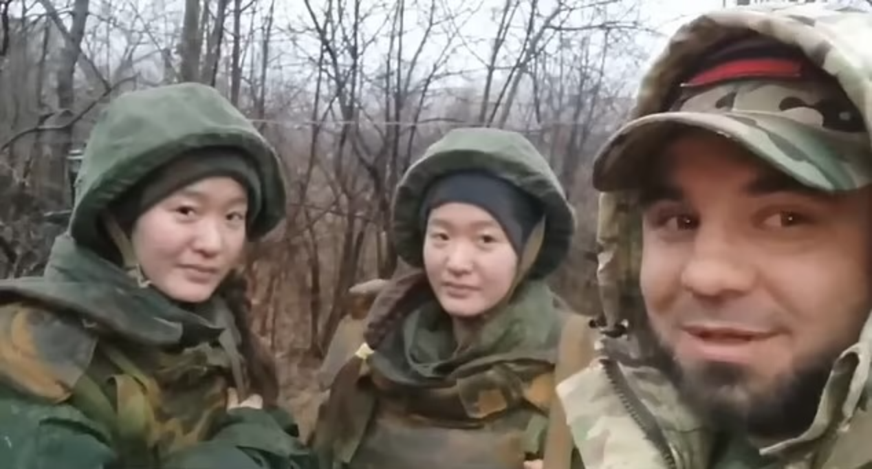 Daily Mail Apologizes After Publishing Photoshopped Image of ‘North Korean Women’ Fighting in Ukraine