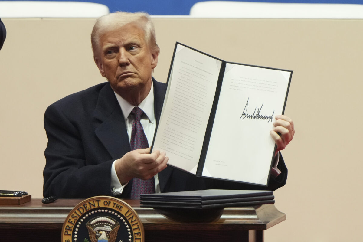 Trump signs executive order on inauguration day