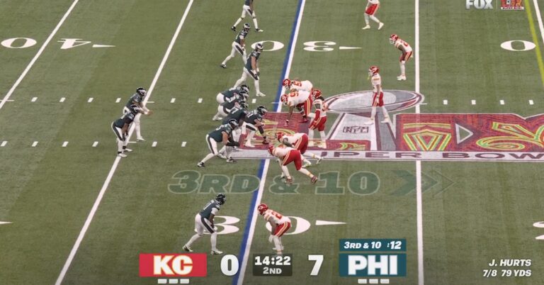 Fans Savagely Roast New Super Bowl 'Scorebug' Design