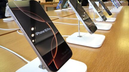 iPhones at Apple Store