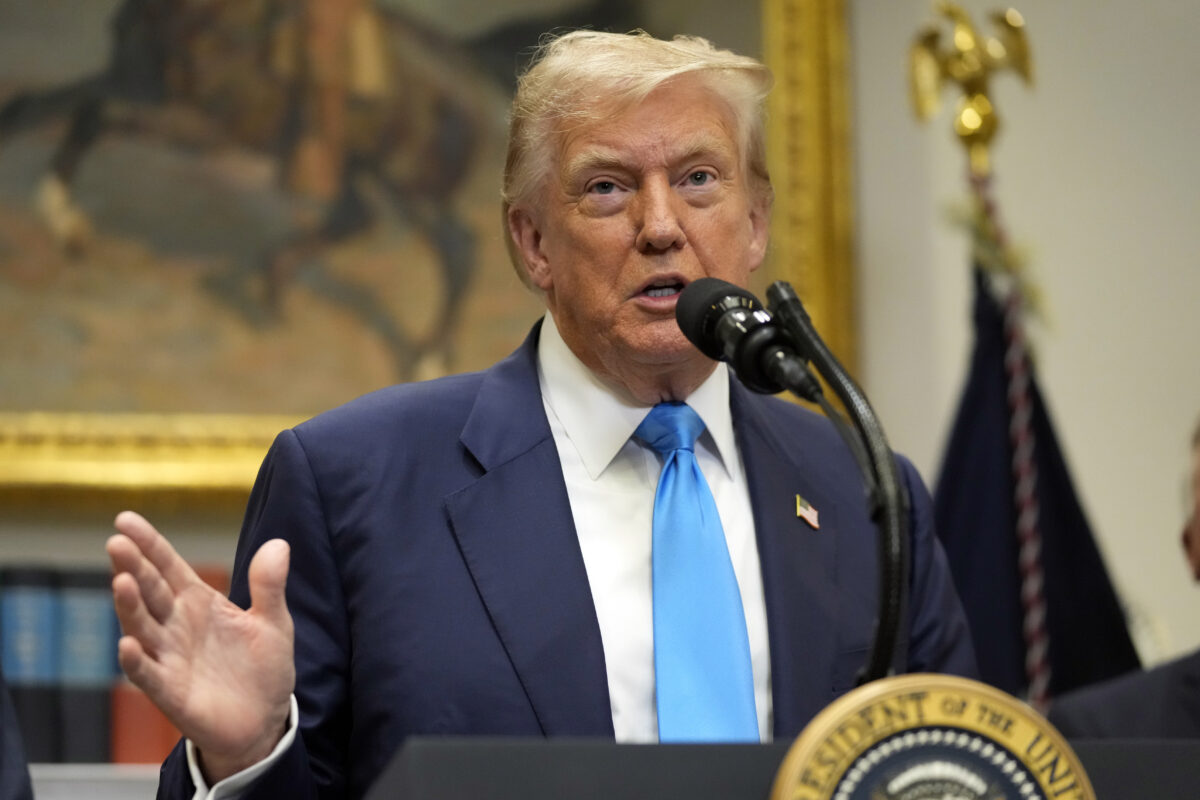 Moody’s Analyst Declares US ‘On the Precipice of Recession’ — Blames Trump Tariffs and Deportations