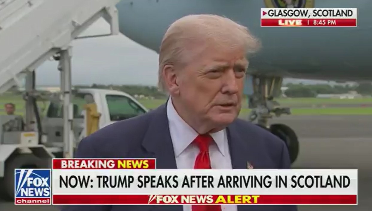 Trump Roasted For Claim He Wasn #39 t Told He #39 s In Epstein Files Trump Roasted For Claim He Wasn #39 t Told He #39 s In Epstein Files