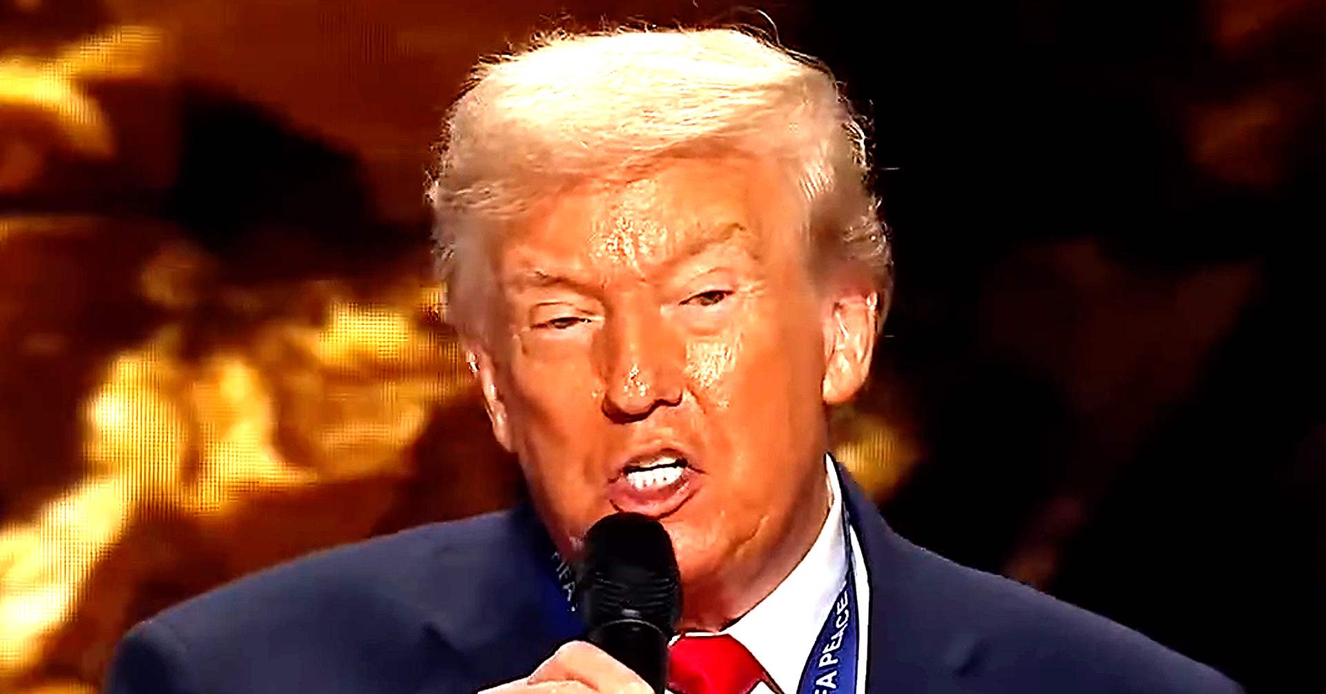 Trump Rages At Fox News For Booking 'Trump Hating Loser' In Blistering Wake-Up Tirade