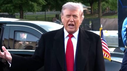 Trump Blurts 'This is Where Our Nation Stands!!!' in Morning Post — Cites Month-Old Poll AGAINST War