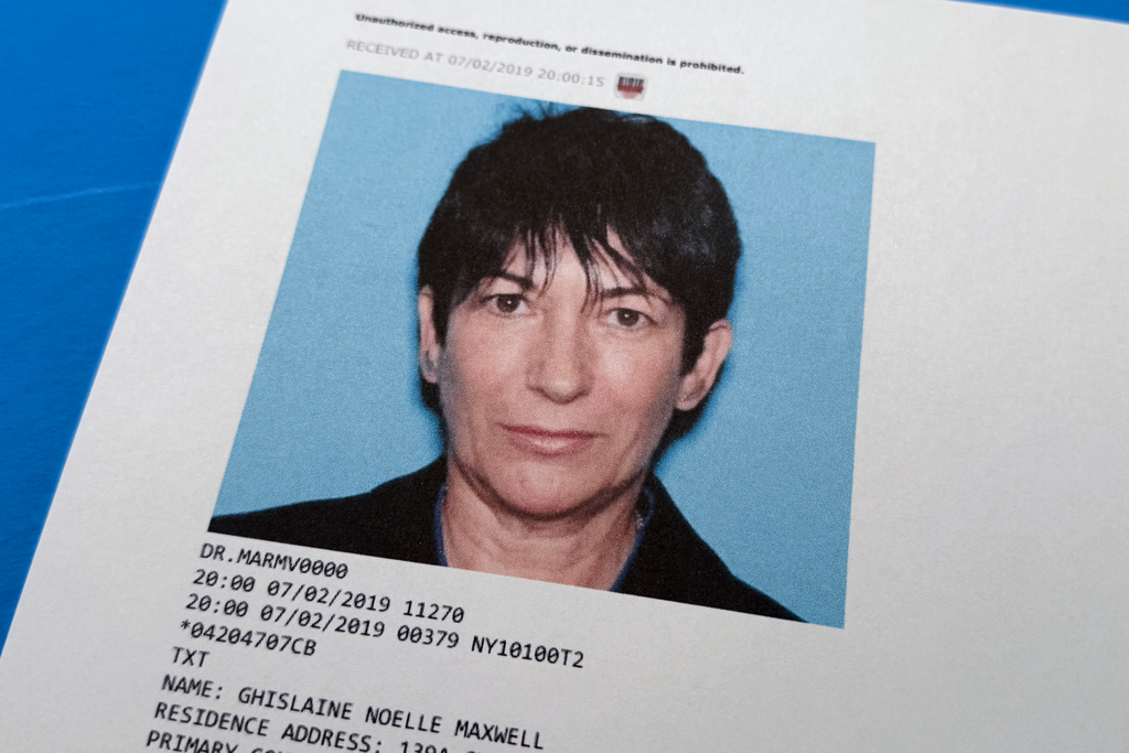 ghislaine maxwell in doj epstein doc dump